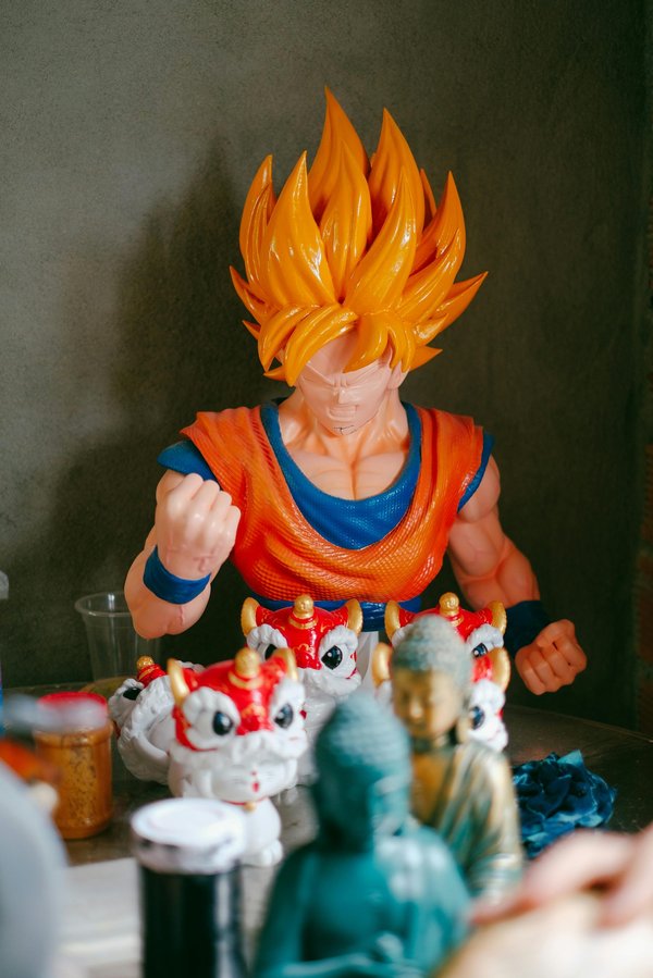 Plongez dans l'univers de la box mystère Dragon Ball !